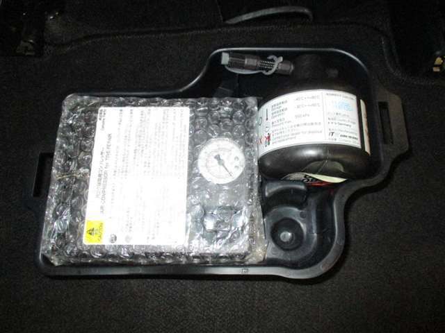 パンク修理キット付き