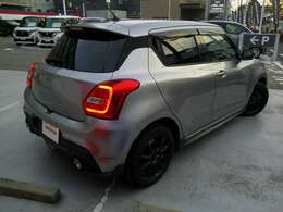 ワイド保証 　12ヶ月・走行距離無制限保証付き　　納車後1ヶ月or1000KM時の無料点検もお付けしております。★延長保証もあります★　うれしい無料点検付き　詳しくは当店スタッフまで