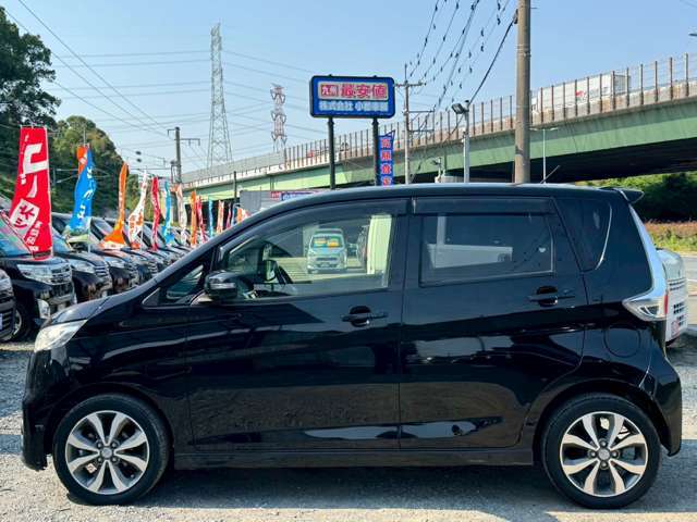 横からの一枚☆どんな車でも愛車を高価下取りいたします。ご相談ください！直通電話：TEL0942-85-9062☆高価下取り、諸費用明朗価格☆ローン審査に自信の無い方もご相談ください