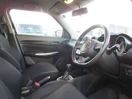 こちらのカーセンサー掲載以外の写真をお送りする事も可能です。お客様が気になる箇所、社外パーツ詳細画像、何なりとお申し付け下さい。「無料在庫確認・見積依頼」をご利用下さい。