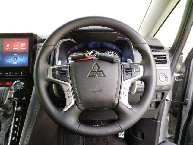 WECARSの展示場では実際に見て、触ってお車をお選びいただけます！知識の豊富な営業スタッフが様々なカーライフをご提案いたします！