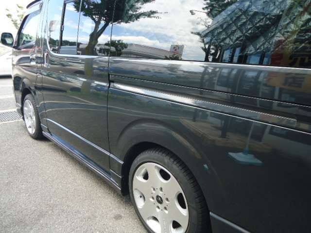 TOP　AUTOは、プロの専属バイヤーが装備・グレードにこだわった厳選した仕入れをしております☆本州仕入れで塩害のダメージを受けていないお車を多数ご用意しております☆品質に自信あります☆