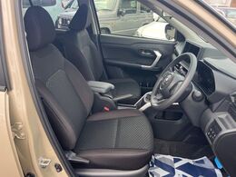 運転席シート廻りは使用感も少なく、良好な状態となっています。丁寧に使われていたことがよくわかりますね。