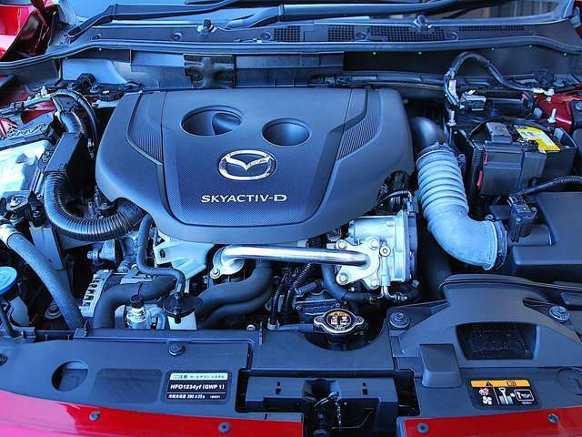 SKYACTIV-D1.5を搭載　2.5Lを上回るほどのパワフルなトルクを実現。優れた低燃費と環境性能、マツダのDNAをしっかり楽しめるエンジンです。