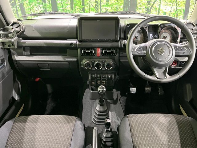 グループ総在庫数約30，000台！！全国の系列店からメーカー・車種問わずご紹介出来るので、あなたにピッタリのお車が見つかるはずです♪まずはお問い合わせ下さい☆