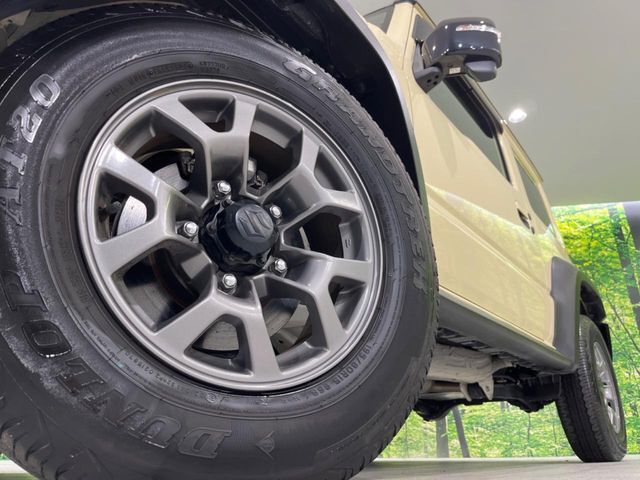 【純正15インチアルミホイール】外観にマッチした純正アルミホイールを装着しております。各種社外アルミホイールや、スタッドレスタイヤも取扱いしております。是非ご相談ください♪