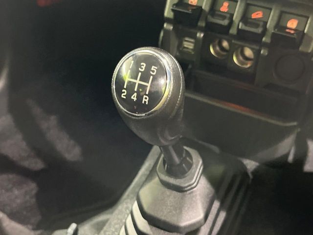 【フロア6速MT】走りの6速MT！！スポーティーな走行をお楽しみいただけます♪