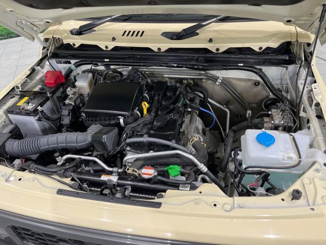 親切・丁寧な専門メカニックスタッフが応対！・車検・点検整備・事故等の修理などアフターサービスも安心。お車のカスタマイズもネクステージのサービススタッフまでご相談ください！