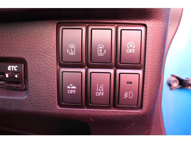 両側パワースライドドア、レーンディパーチャー、アイドリングストップ