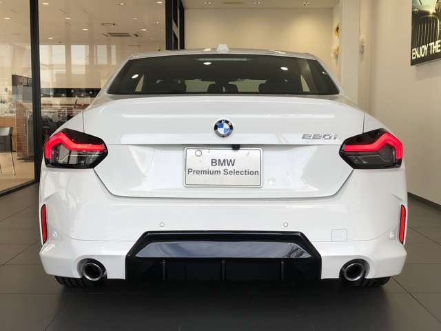 【認定中古車保証】BMW認定中古車は保証も充実しております。2年間もしくは、1年間の保証に加え、最大4年間までの保証延長も可能でございます(対象車種限定)！充実の保証で、安心してお車をご利用いただけます！