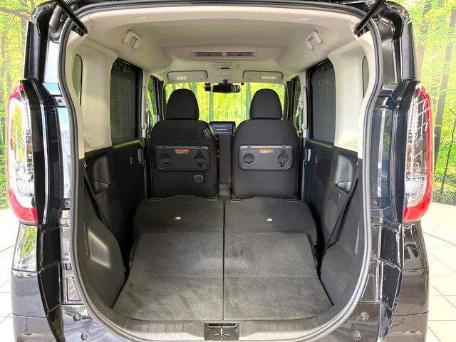 ラゲッジルームは、大容量のスペースを確保。普段のお買い物からレジャーまで、幅広く活躍してくれます！また、リアシートを倒すことでバリエーション豊かにお使いいただけます。