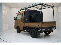 荷台には傷に強い塗装で保護しています。