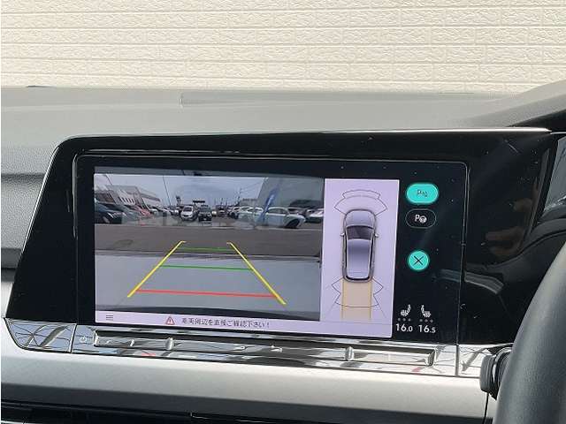 ■駐車するときにバックガイドモニターを見ながら安心して駐車することが出来ます！