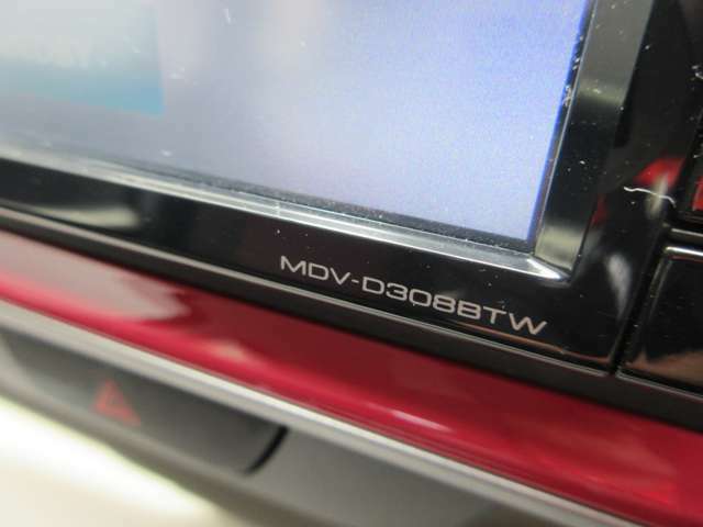 TV対応！CD・DVD再生・Bluetooth接続も可能です。