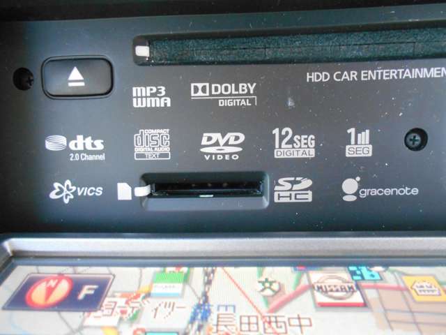 HS310D-W　　　　　　　HDDナビ　　　　　　　　ブルートゥース　　　　　　CD　DVD再生