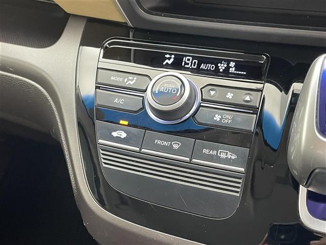 【運転席操作部】快適なドライブを楽しむための機能が装備されています！運転席から触れるので、使いやすいです！除菌プランいれていただくと、さらに清潔で安心していただけます！