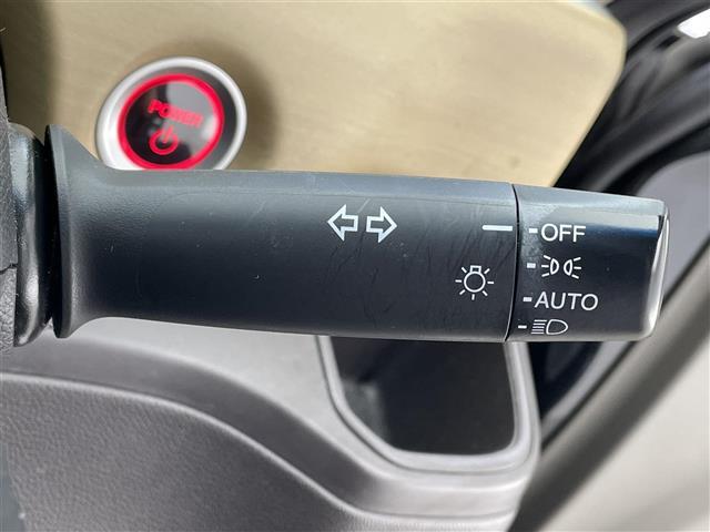 【運転席操作部】快適なドライブを楽しむための機能が装備されています！運転席から触れるので、使いやすいです！除菌プランいれていただくと、さらに清潔で安心していただけます！