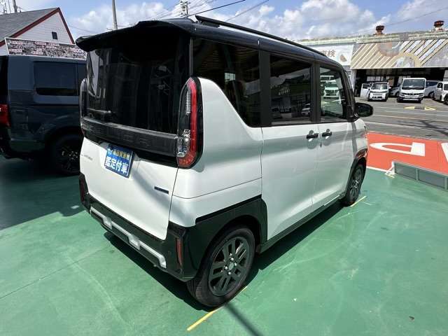 ★納車前に、専属のクリーニングスタッフが、ピッカピカにクリーニングして納車いたします！もちろん、ピッカピカの状態でお渡しするクリーニング費用も支払総額に含まれています！