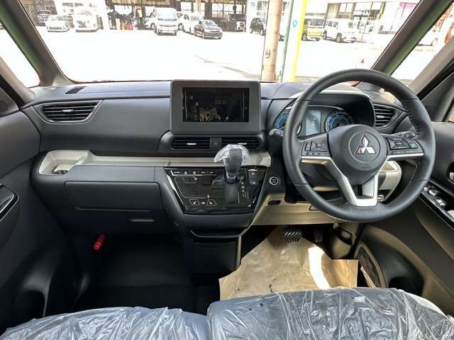 ★修復歴車一切ありません！それどころか、弊社の仕入在庫につきましては、フェンダー、ボンネット、ドアパネル等の交換歴、修理歴のある車両は基本的に仕入れを行いませんので高品質な車両のみ在庫で揃えています！