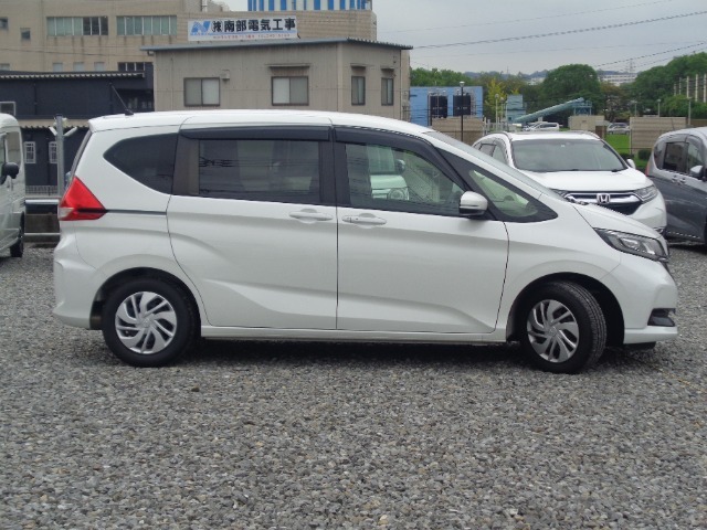 車両詳細についてのお問合せは、HondaCars大分中央　中古車事業部　097-544-8145　までお願い致します。