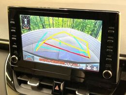 【バックカメラ】駐車時に後方がリアルタイム映像で確認できます。大型商業施設や立体駐車場での駐車時や、夜間のバック時に大活躍！運転スキルに関わらず、今や必須となった装備のひとつです！