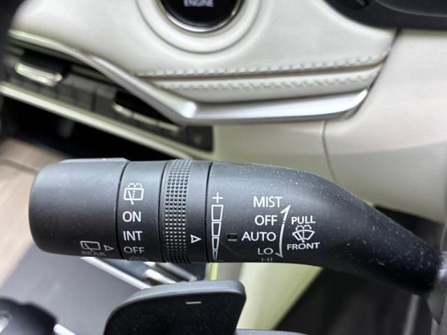 お車に合わせて無料保証以外にも、保証範囲、期間、距離を拡充させた有料保証もご用意しております！中古車の購入が初めてで不安・・・というお客様もご安心ください！