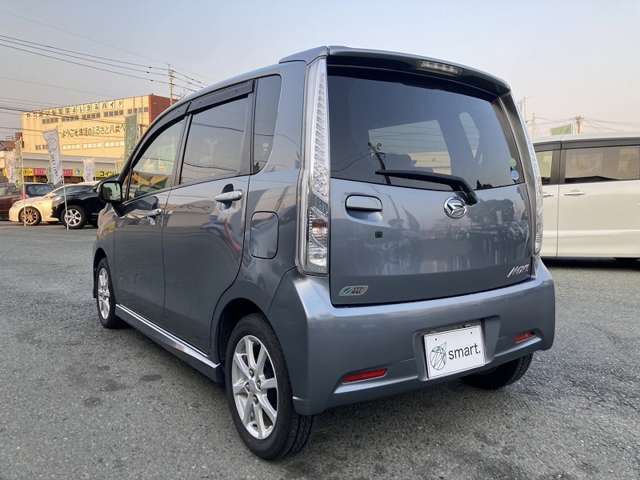 ボディガラスコーティングも行っております♪プロスタッフによる、施工ですのでご安心してご依頼下さい。