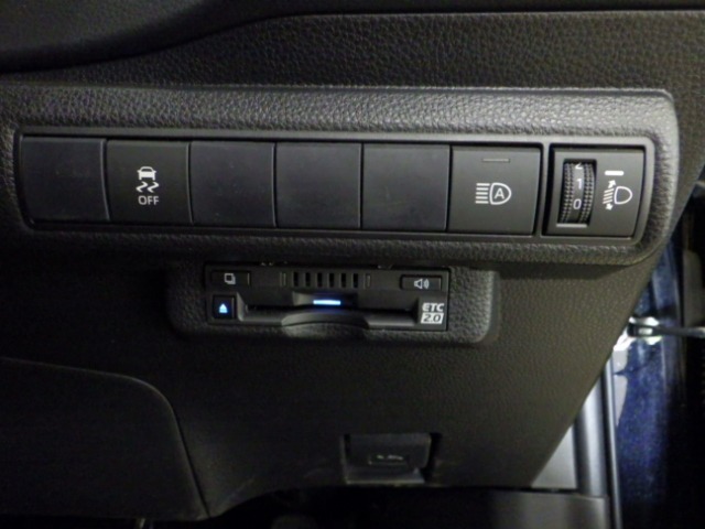 【ETC】便利なETC車載器も装備！高速道路の料金所もスムーズに通過できます。今や必須の装備ですね！お客様用にセットアップをしてのお渡しとなります！