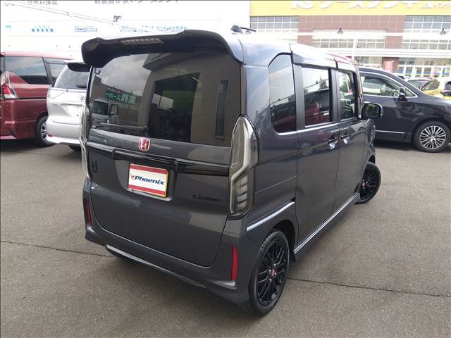 4WD☆ターボ☆禁煙車☆走行2.5万キロ☆試乗できます☆両側パワスラ☆ホンダセンシング☆ACC☆LKAS☆オートハイビーム☆パドルシフト☆ハーフレザーシート☆前席シートヒーター☆専用ブラック15アルミ