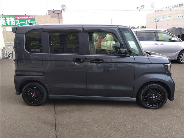 4WD☆ターボ☆禁煙車☆走行2.5万キロ☆試乗できます☆両側パワスラ☆ホンダセンシング☆ACC☆LKAS☆オートハイビーム☆パドルシフト☆ハーフレザーシート☆前席シートヒーター☆専用ブラック15アルミ