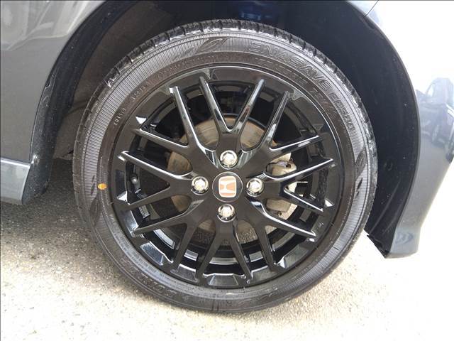 4WD☆ターボ☆禁煙車☆走行2.5万キロ☆試乗できます☆両側パワスラ☆ホンダセンシング☆ACC☆LKAS☆オートハイビーム☆パドルシフト☆ハーフレザーシート☆前席シートヒーター☆専用ブラック15アルミ