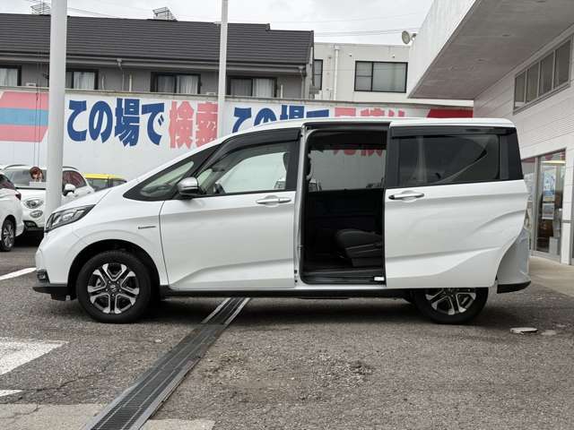 ☆全国納車可能です☆欲しい車が見つかった！！・・けど遠い・・諦めないで下さい！弊社では全国のお客様へ弊社自慢の車輌をお届けしています☆ご相談下さい♪