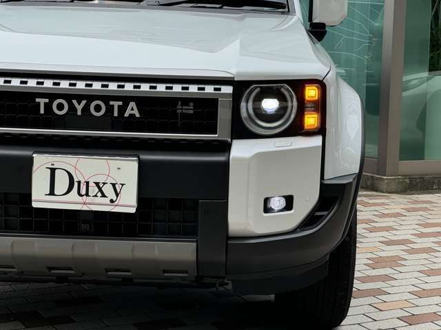 当店でお車をご成約いただいたお客様には、特典としてご希望のナンバーを無料でお選びいただけます☆お好きな数字や思い入れのある番号などがございましたら、お気軽にスタッフまで！心を込めてお手伝いいたします☆