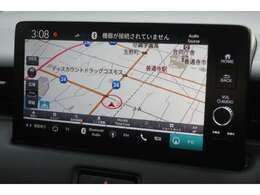 メーカー純正9インチメモリーナビ装備