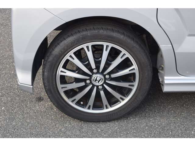 陸運局指定整備工場完備で検査員3名常駐しておりますので、ご納車前には自社での整備と不具合発生時も即座に対応致します。詳しくはホームページをご覧ください！https://simonaka.com/