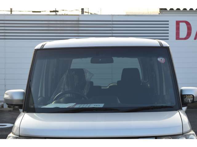 ご納車時はお引き取りをお願いしております。陸送をご希望の際は詳細ご住所をお聞きして別途算出させて頂きます。