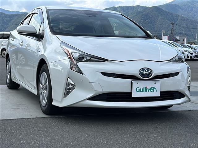 ガリバーグループの在庫車をドルフィネットシステムで店内のPCでご紹介も致します。日本全国どこにあるクルマでも当店でお手続き、ご納車ができます。お気に入りでピッタリのクルマがきっと見つかります！！