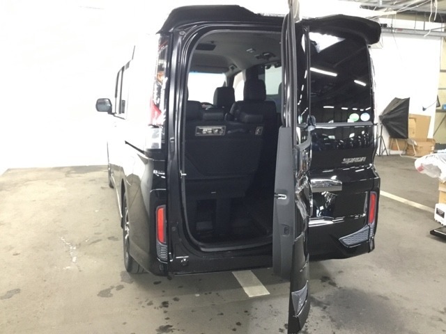【わくわくゲート】タテ開け・ヨコ開け！自由に使えて便利ですよ♪狭い場所での荷物の積み下ろしもラクラク♪