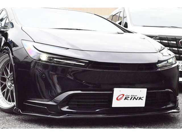 【LEDヘッドライト】暗い夜道や視界の悪い日でも快適ドライブが楽しめます♪見た目もかっこよく見えますよ☆レンズ周りはLEDイルミ内蔵♪