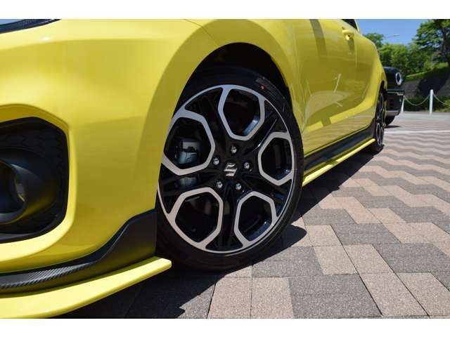 ●全車AISによる厳しい査定を受けた高品質車のみを販売させていただいております。認定の受けられない車両、修復有車は、販売することが出来ませんのでご安心下さい。
