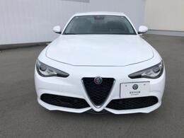 伝統の盾型グリル