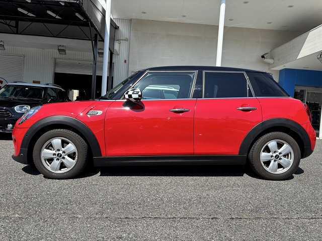 車検・点検サポート付きの更新型の「MINISワランティ-」。最大13年、10万キロまで更新可能です。保証項目は最大247項目！！