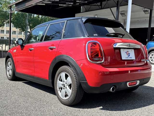 下取り車の今お乗りのお車も高く買い取らせて頂きます。軽自動車から輸入車まで高価査定をしております。