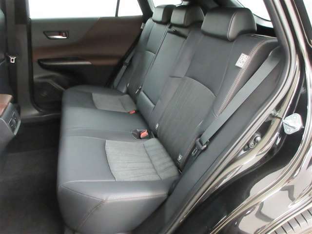 室内ひろびろ。快適なドライブをお楽しみいただけます。