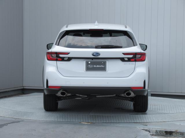 SUBARUを支える「SGP」革新的なプラットフォーム。車体の剛性を徹底的に強化することで、ドライバーの操作にクルマが瞬時に正確に反応し、操る喜びを高めます。