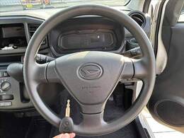 全車鑑定書付き！気になる傷、匂い、状態などありのままのコンディションを正直に公開させて頂きます★査定資格を保持したスタッフが各支社に常駐★