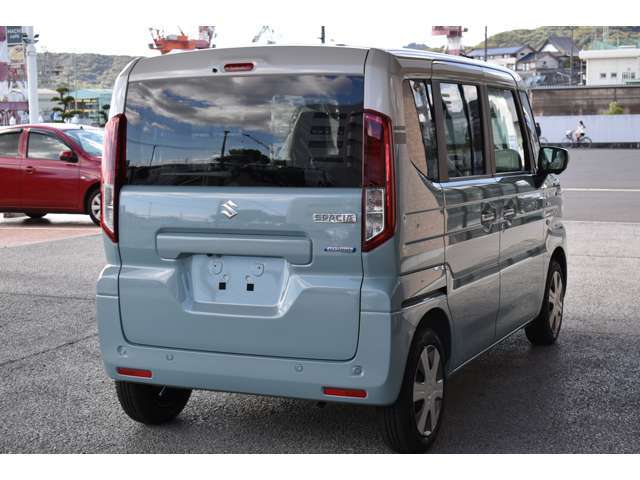 エルジオは大型整備工場を併設してます。納車点検はもちろんアフターもお任せください