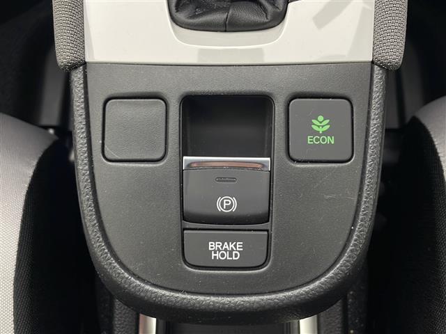 【運転席操作部】快適なドライブを楽しむための機能が装備されています！運転席から触れるので、使いやすいです！除菌プランいれていただくと、さらに清潔で安心していただけます！