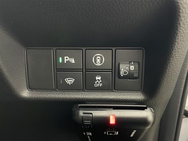 【運転席操作部】快適なドライブを楽しむための機能が装備されています！運転席から触れるので、使いやすいです！除菌プランいれていただくと、さらに清潔で安心していただけます！