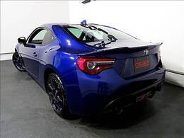 内外装のコンディションに自信有り！低予算、高程度の車両をお探しの方必見です！